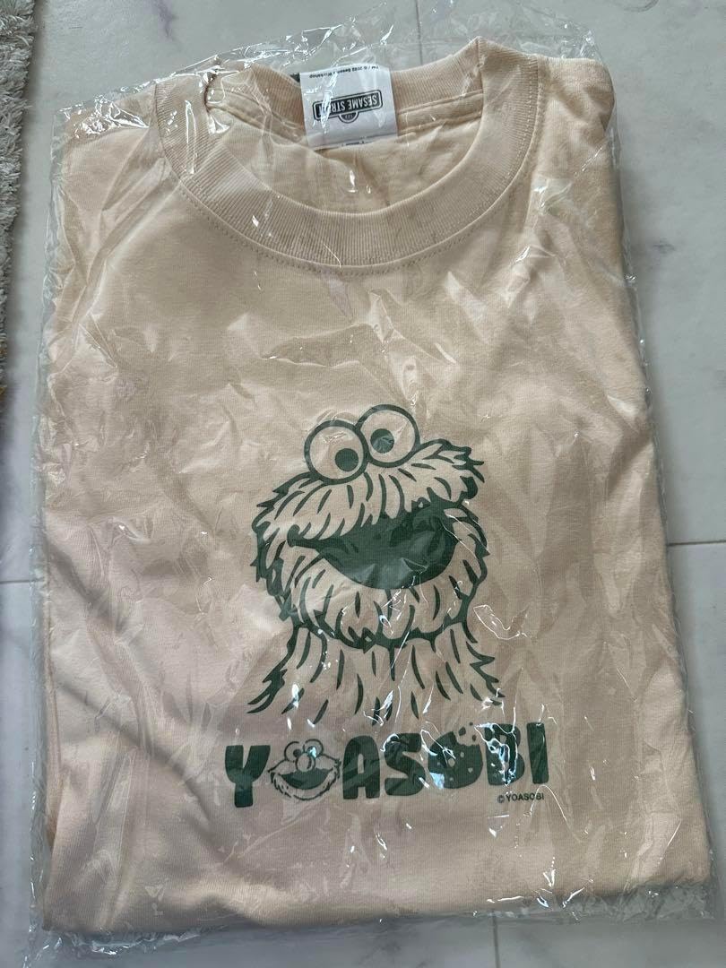 YOASOBI セサミストリート　 コラボ　Tシャツ YOASOBI、初アリーナツアーでセサミストリートとのコラボが決定